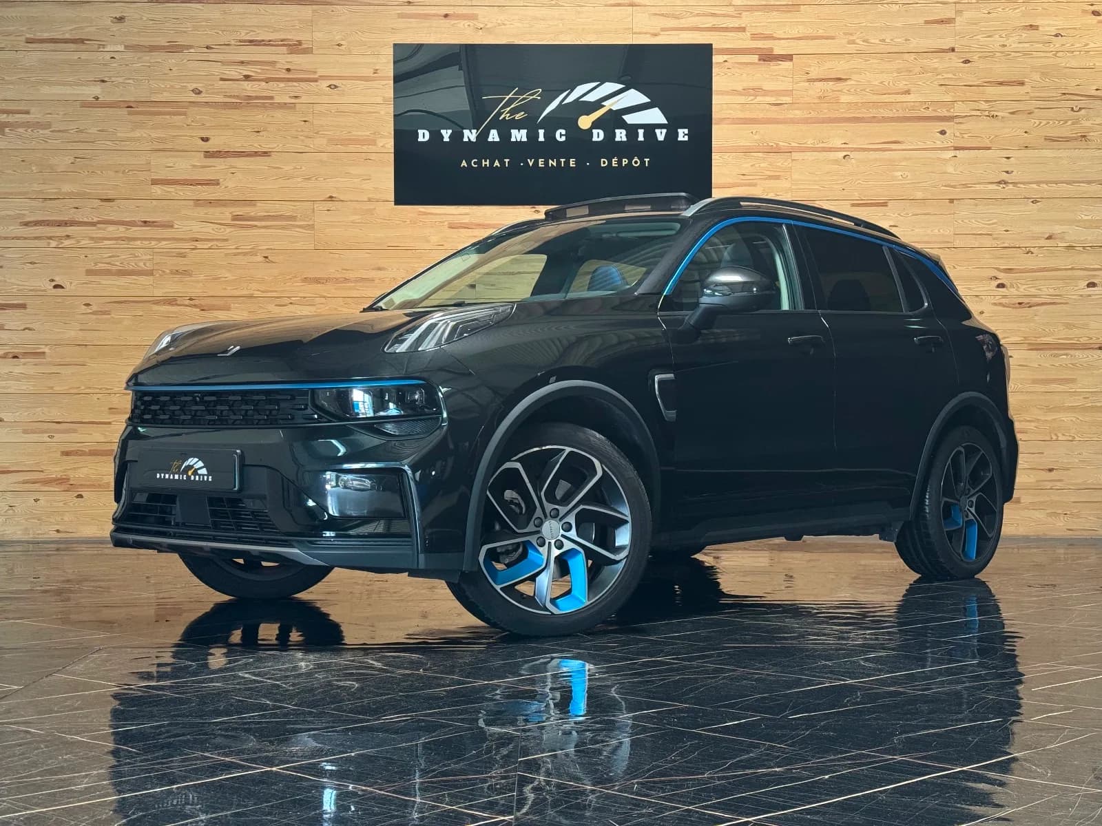 LYNK & CO 01